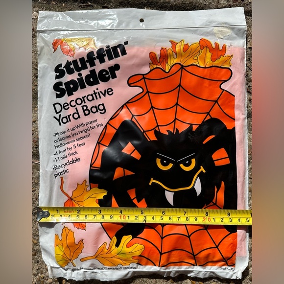 Vintage 90’s Halloween Decorative Yard Bags Stuffin’ Spider ~4'x5' NIP - Picture 3 of 6